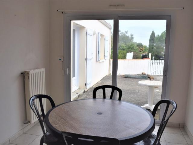 MAISON RECENTE CENTRE LA HAYE-FOUASSIERE 103M² PLAIN PIEDS